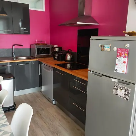 Apartment Renove Face A La Avec Balcon - 2 - - Fr-1-323-472