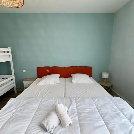 Renove Face A La Avec Balcon - 2 - - Fr-1-323-472 Apartment *